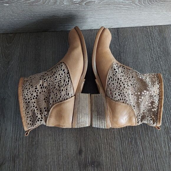 Musse & Cloud Women's Ainhoa Bootie - Tan - Size 7 - Picture 6 of 9